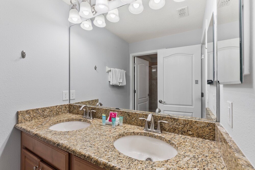 8893 Candy Palm Road