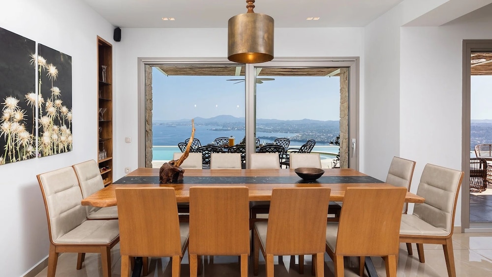 Villa Summer Wine by White Dream Villas