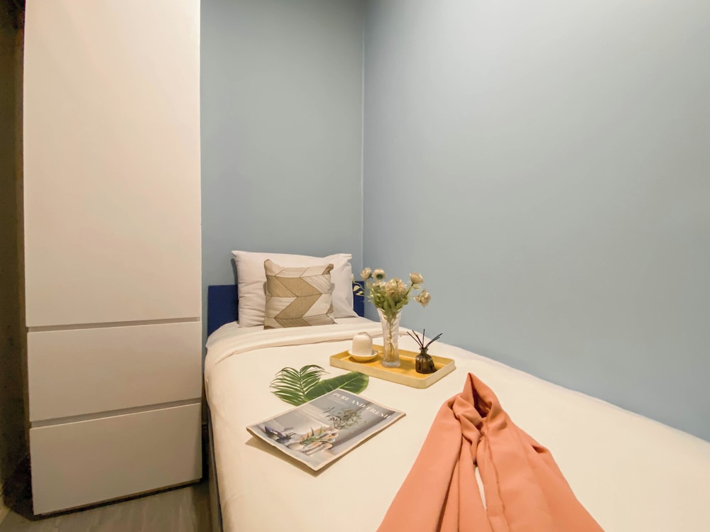 Spacious And Cozy 2Br At Apartment Meikarta