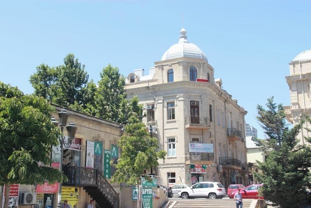 Cth-Baku-Hostel
