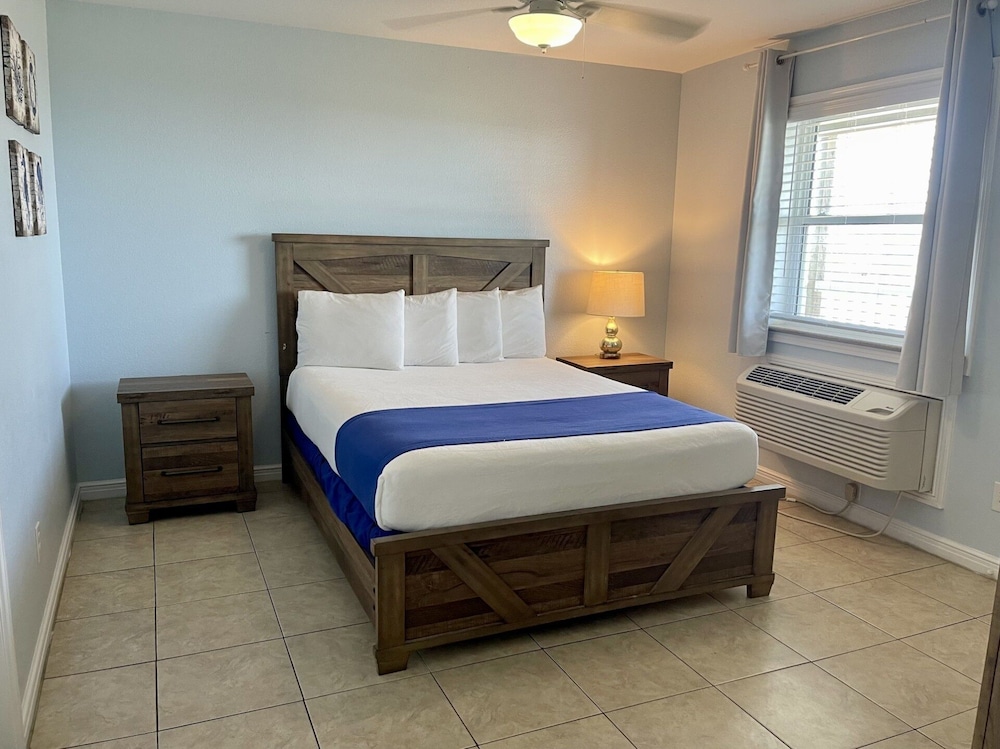 Beachgate Condo Suites And Hotel 536+537a+537b 3 Bedroom Condo