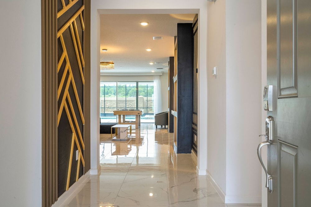 Stunning Masterpiece 15 Ensuites