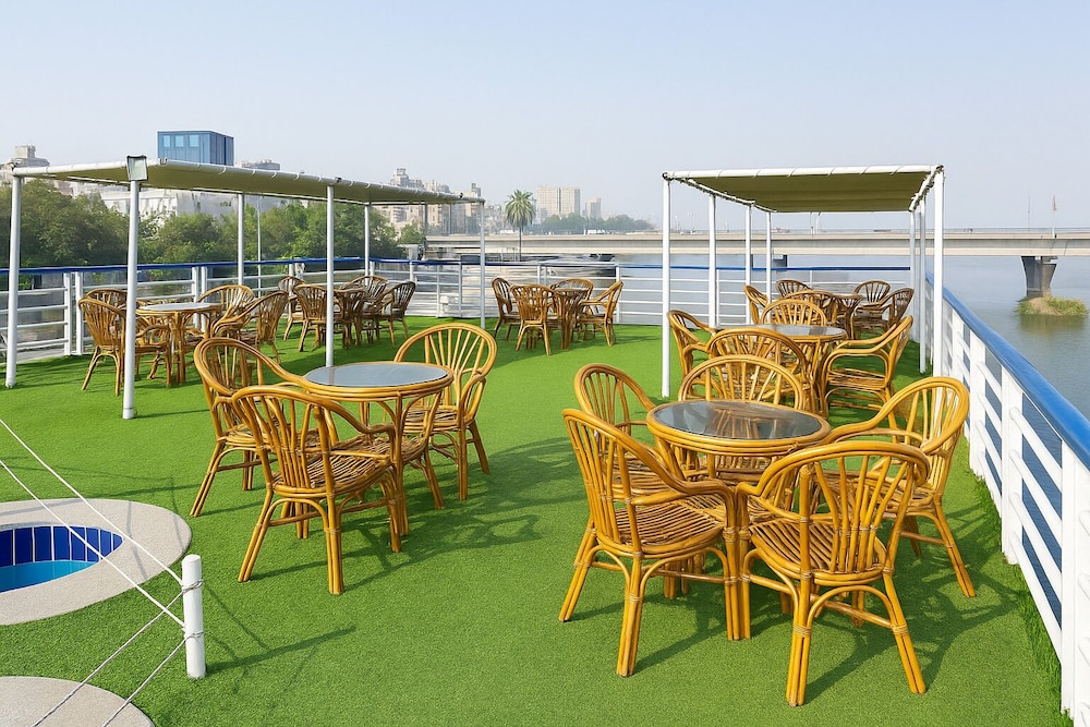 Nile Cruise Harmony every Monday from Aswan 3 nights and every Thursday from Luxor 4 nights