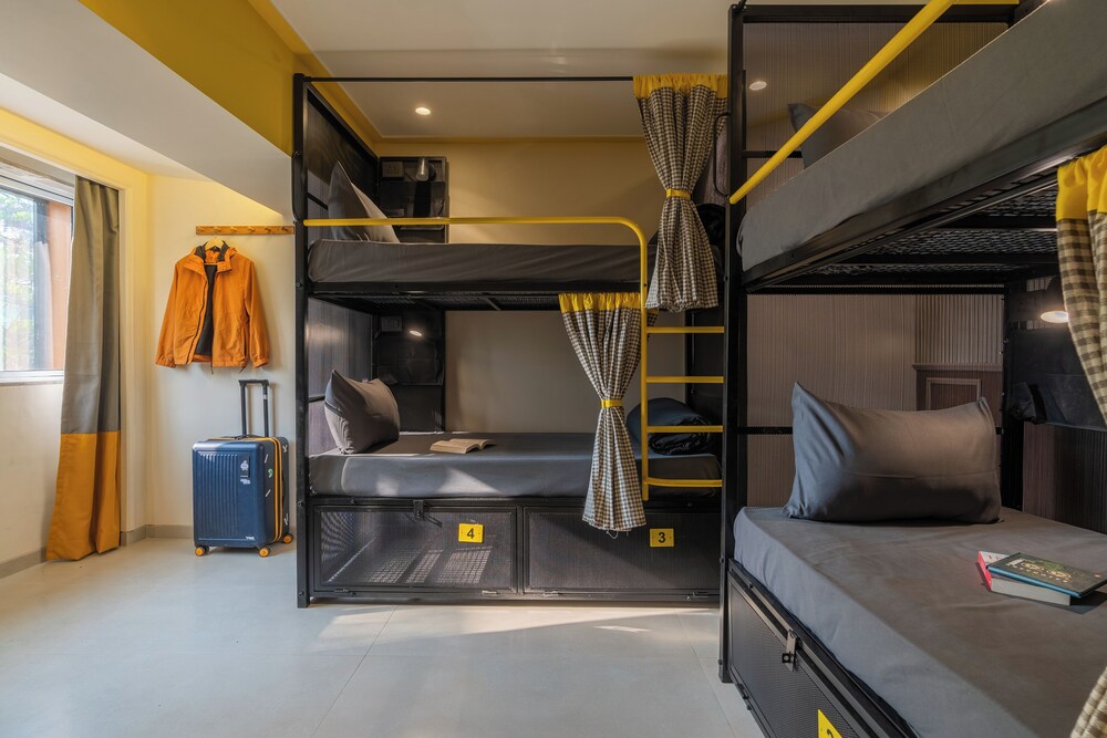 The Hosteller Mumbai, International Airport
