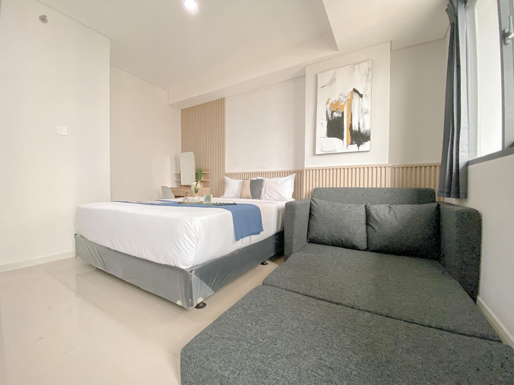 Fully Furnished and Cozy Studio Daan Mogot City Apartment