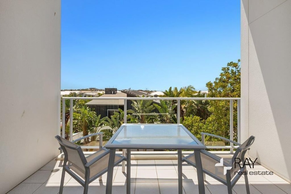 Luxury Apartments on Bells Boulevard