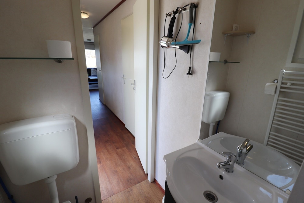 Chalet in Friesland Near Wadden Sea & Franeker