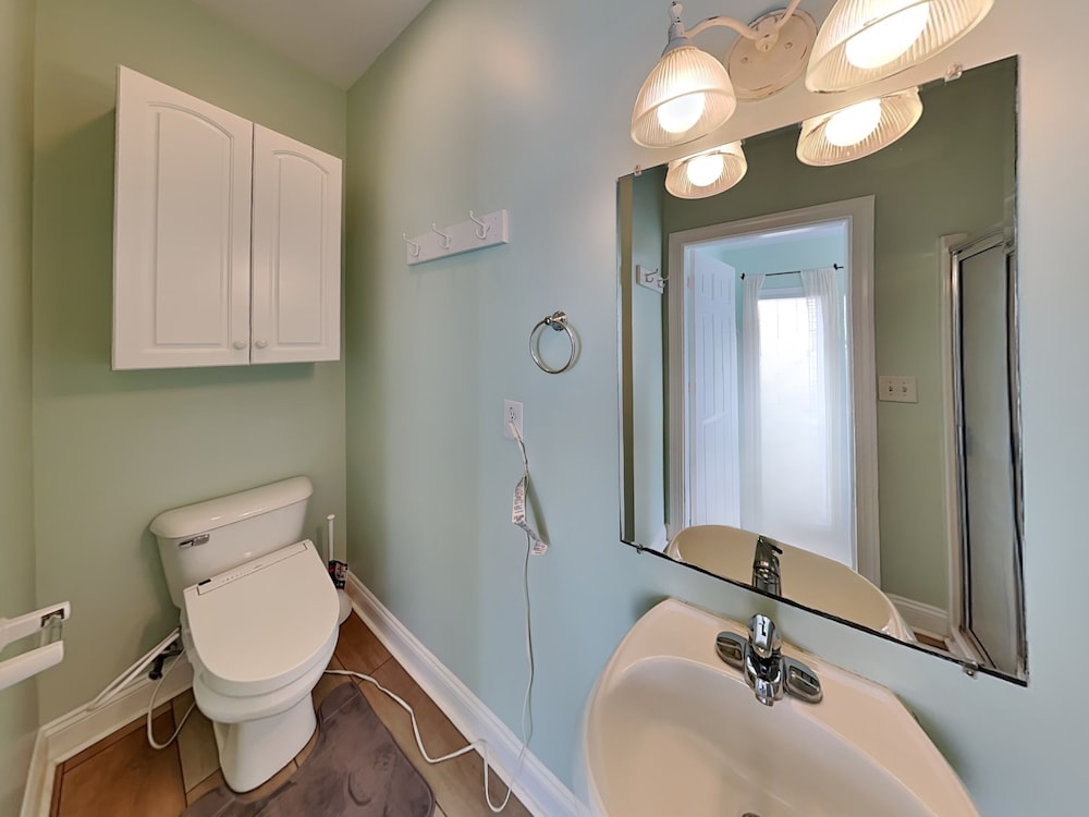 Otter Oasis by Topsail Realty