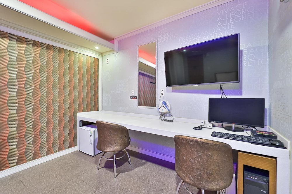 Top Motel