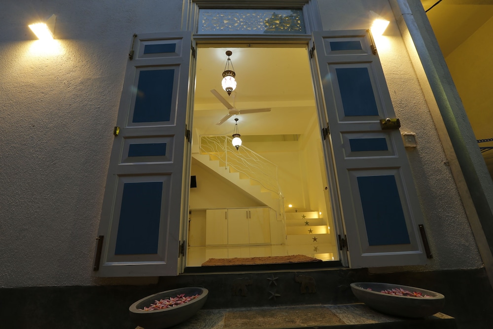 Hotel Fort Heaven - Image 1