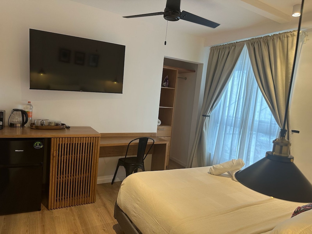 Bright & sweet unit in middle Polanco