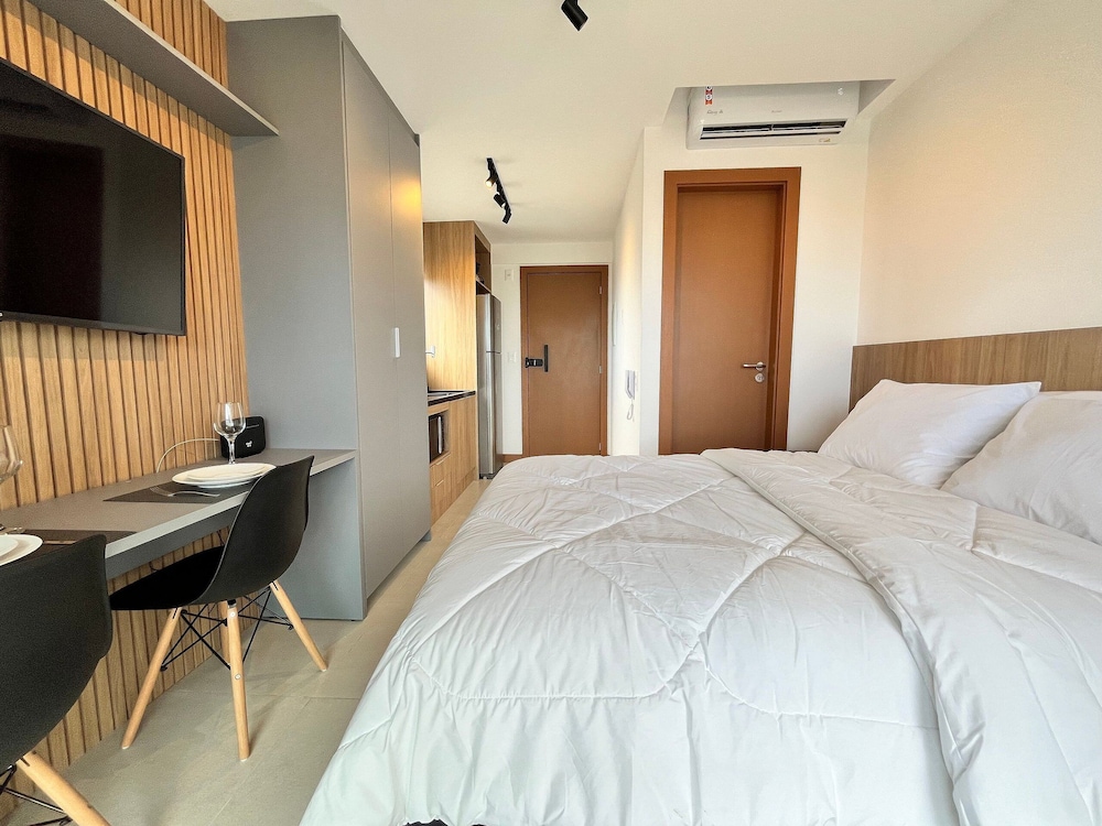 Modern and Fully Equipped Apartments 500m From Barra Beach in Salvador ZBN