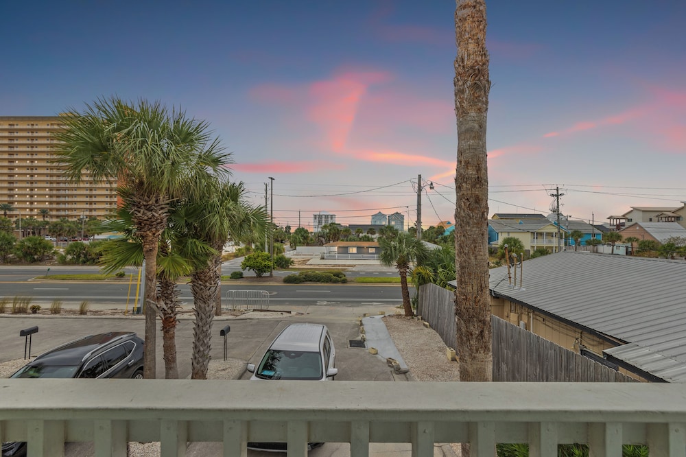 Sago by the Sea: 2-bed, 2.5-bath Retreat Steps From the Beach, Sleeps 7!
