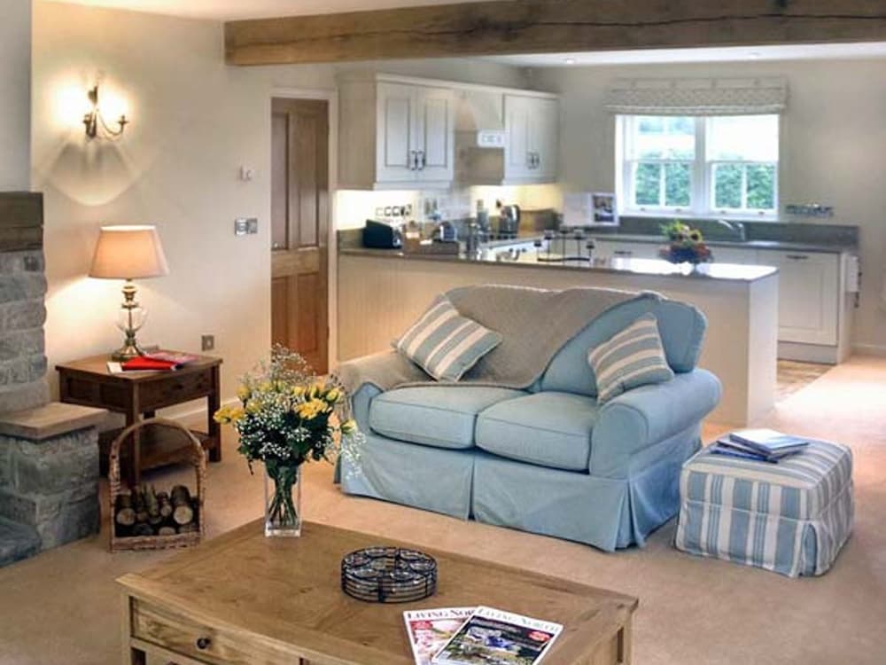 The Lake Cottage view 5