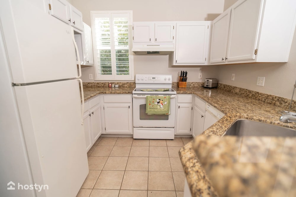Magical Themed 3BR Townhouse Near the Parks
