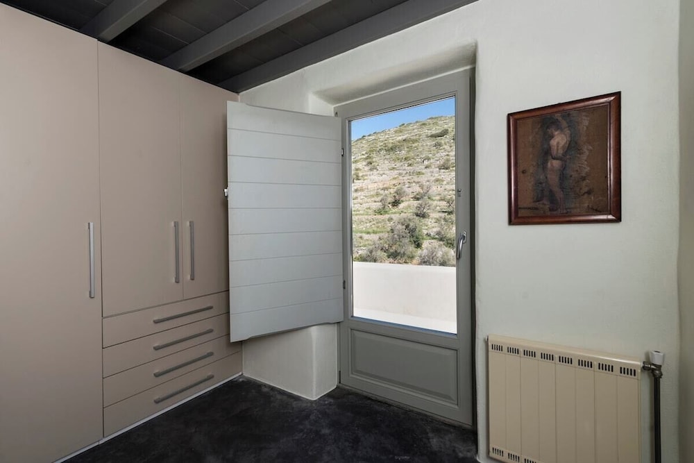 Villa Pegasus - Allparos Villas for 4-6
