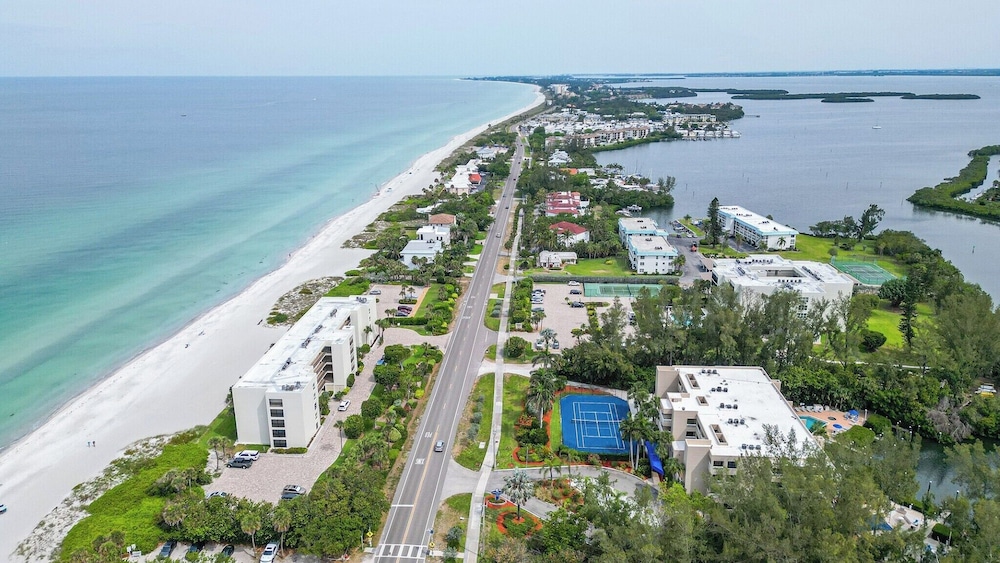 Longboat Bay Club by Coolvacay