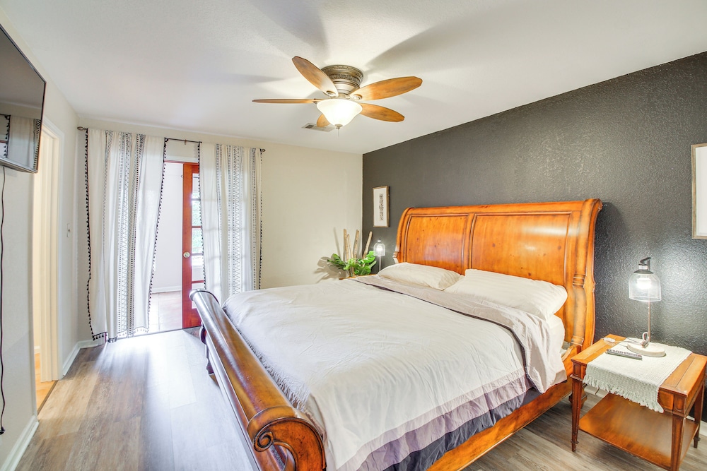 Townhome Near Lake Hamilton & Race Track!