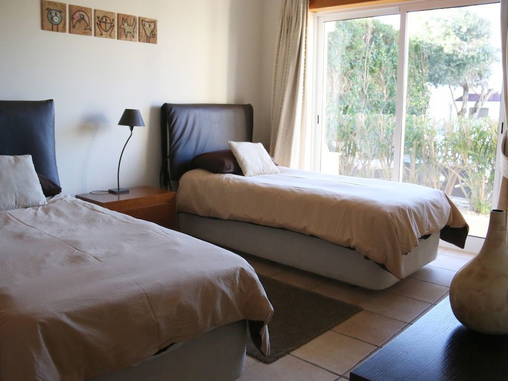 Wallis Villa