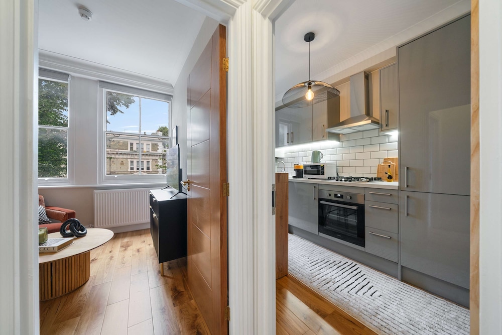 Stylish 2 Bedroom Notting Hill Stay