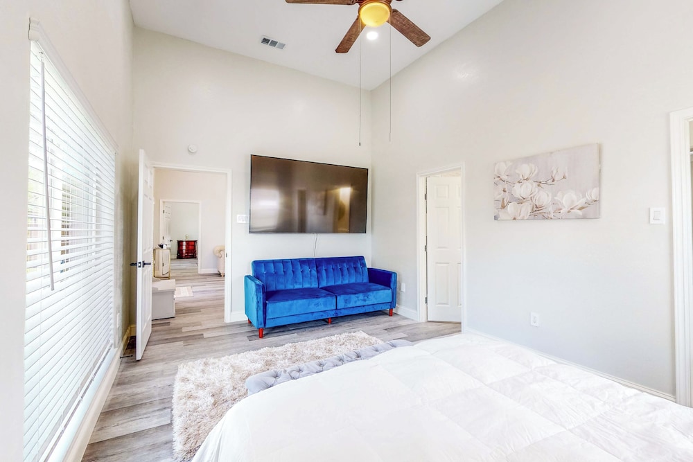 Lake Tawakoni Thrills - Cozy Home!