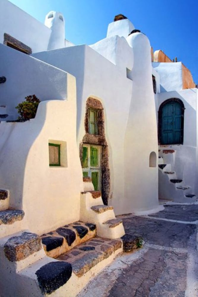 Loukas Kontos Traditional House view 2