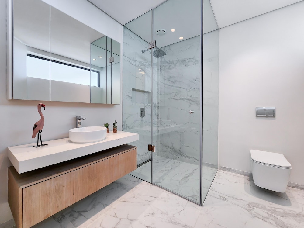 Ocean Villa - Ultra Luxury Villa in Bantry Bay