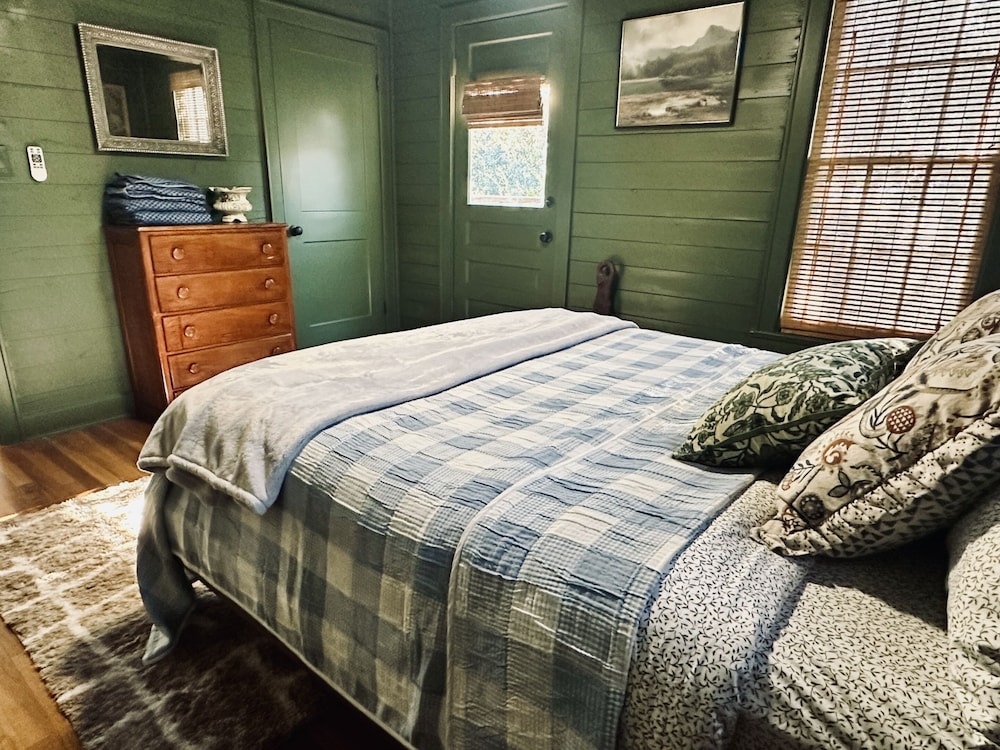 Rosedale Bungalow