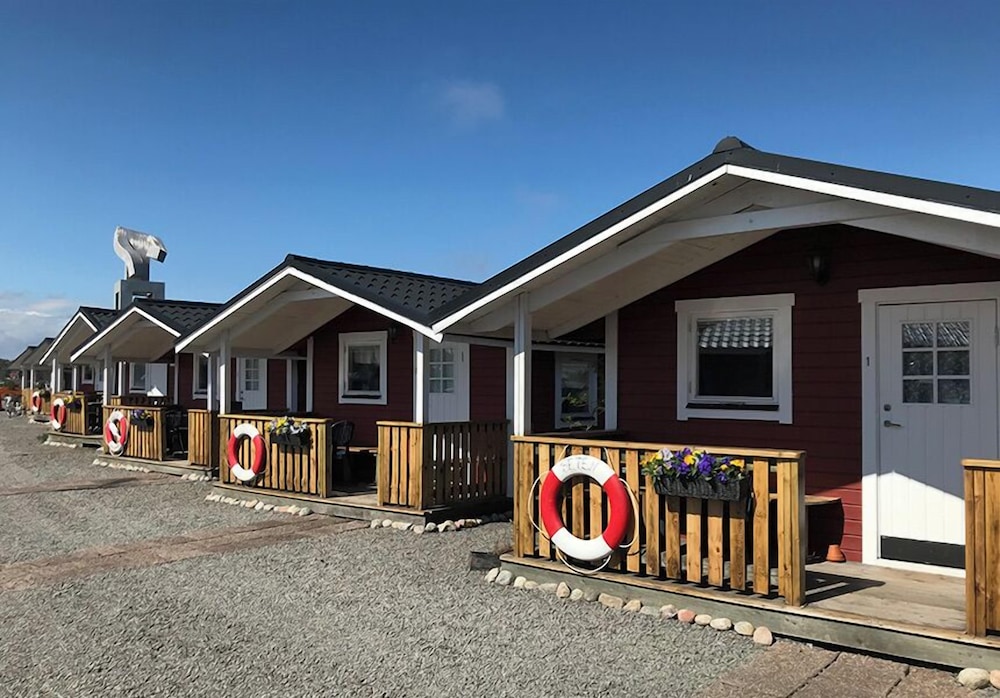Femöre Marina