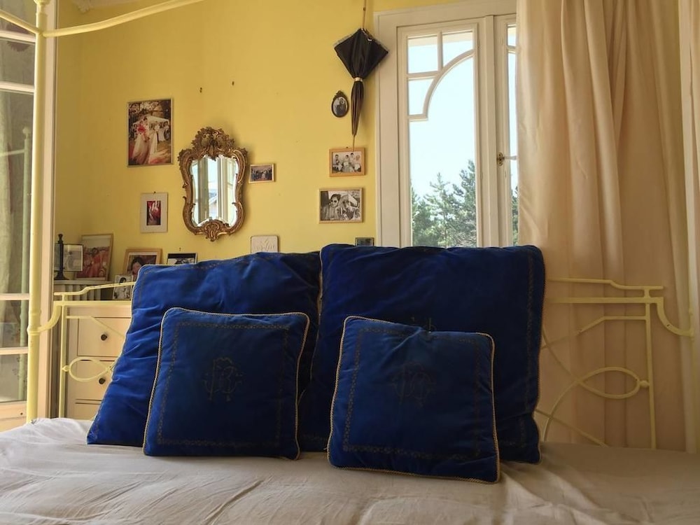 Villa Ananda Huo en Saint-Cloud