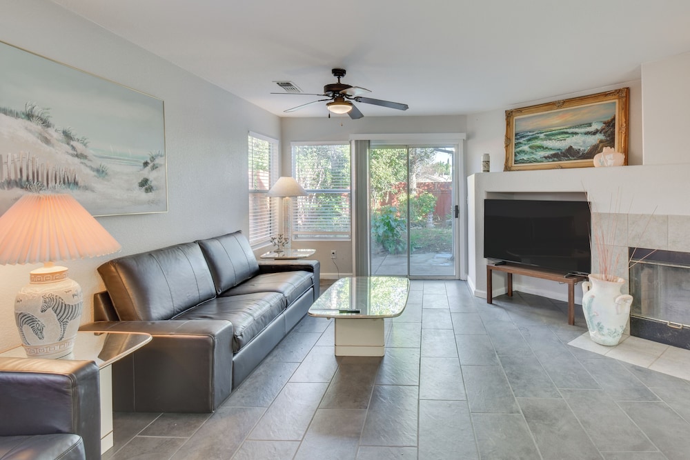 4 Mi to San Joaquin River: Peaceful Patterson Home