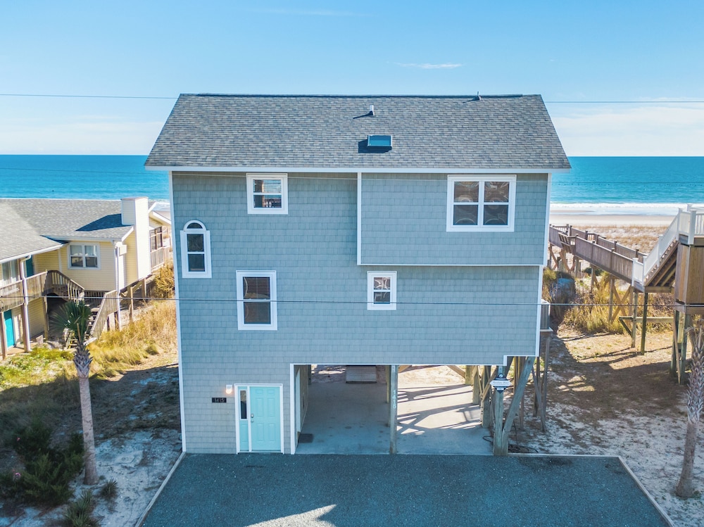 Paradise Palms by Topsail Realty