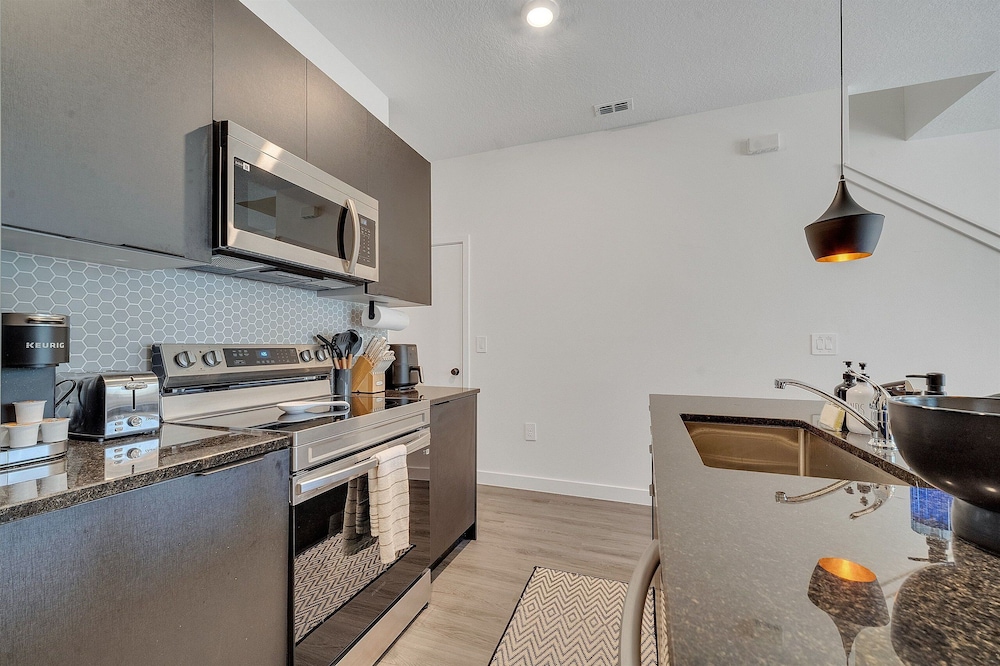 3BR Home Near Disney w/ Office & Fun Corner