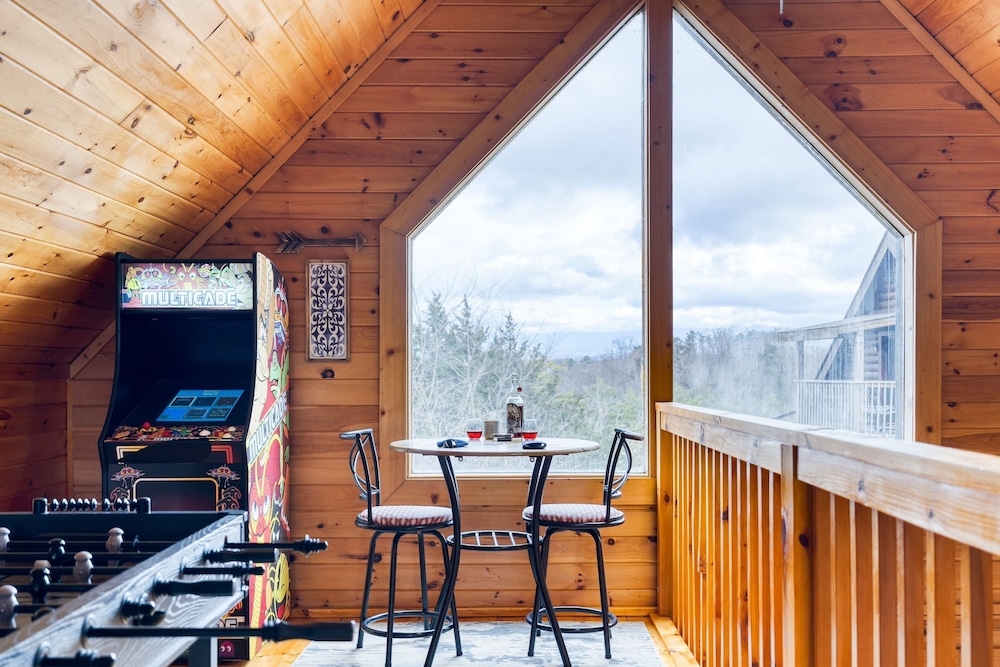 Cozy Cabin Hot Tub Balcony Golf Simulator Near Pigeon Forge Smoky Mountain Group Retreat Mountains Are Calling by Avantstay