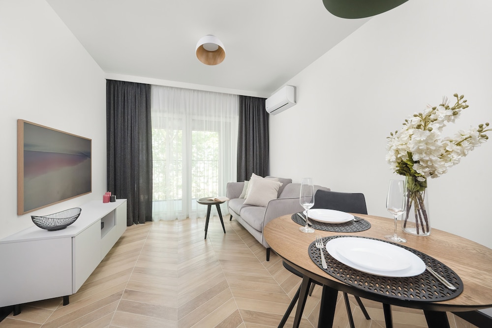 Apartment With AC by Renters Prestige