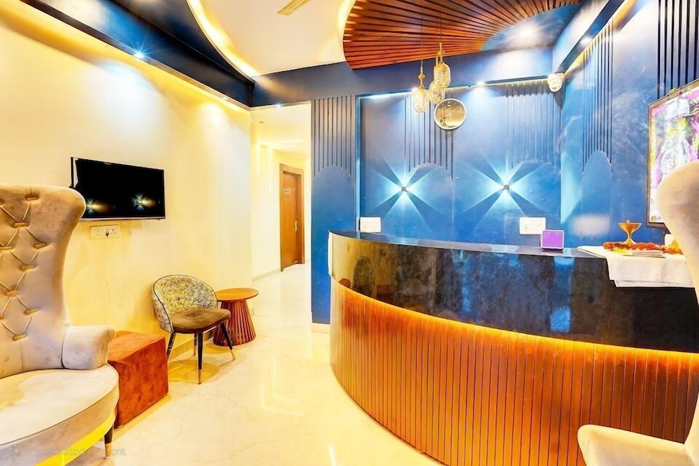 Radha Vrindavan Inn - Near Prem Mandir