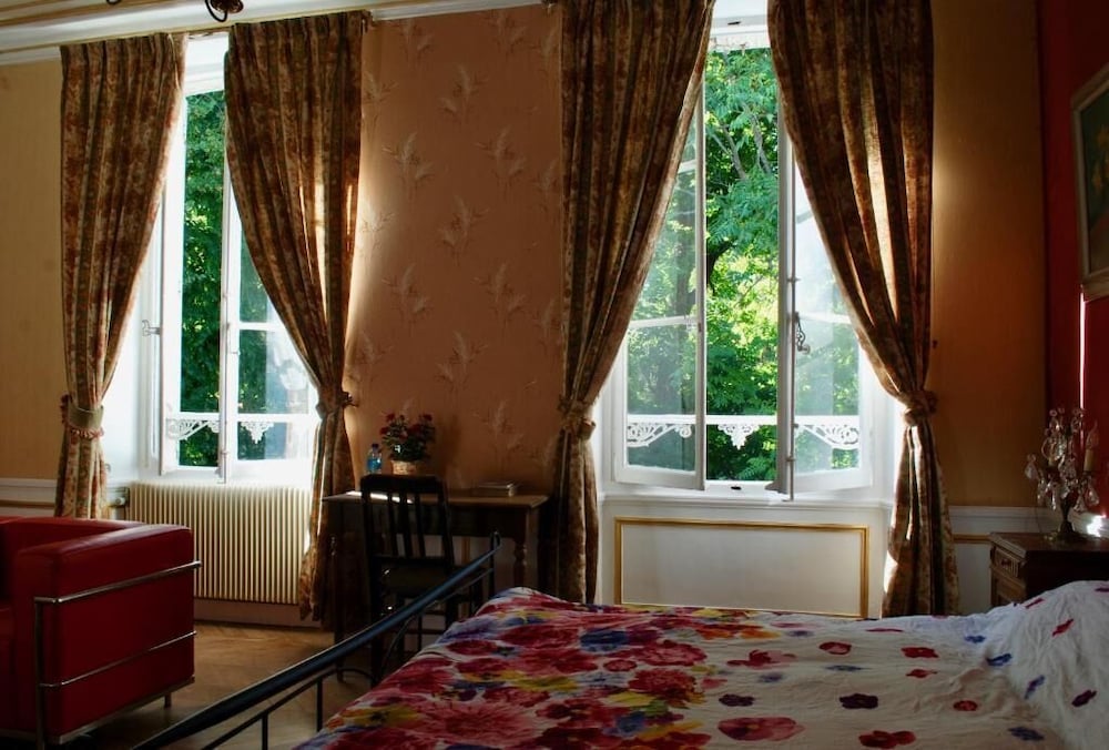 YXIE - Manoir des Arts view 3