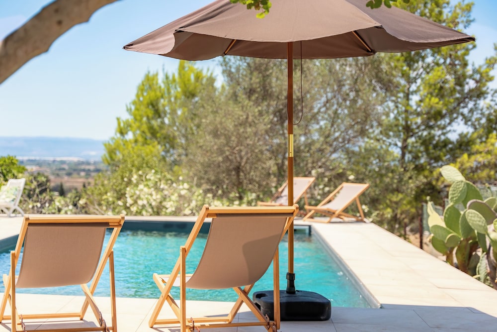 Galatea e Giardino delle Esperidi apartments with pool by Wonderful Italy