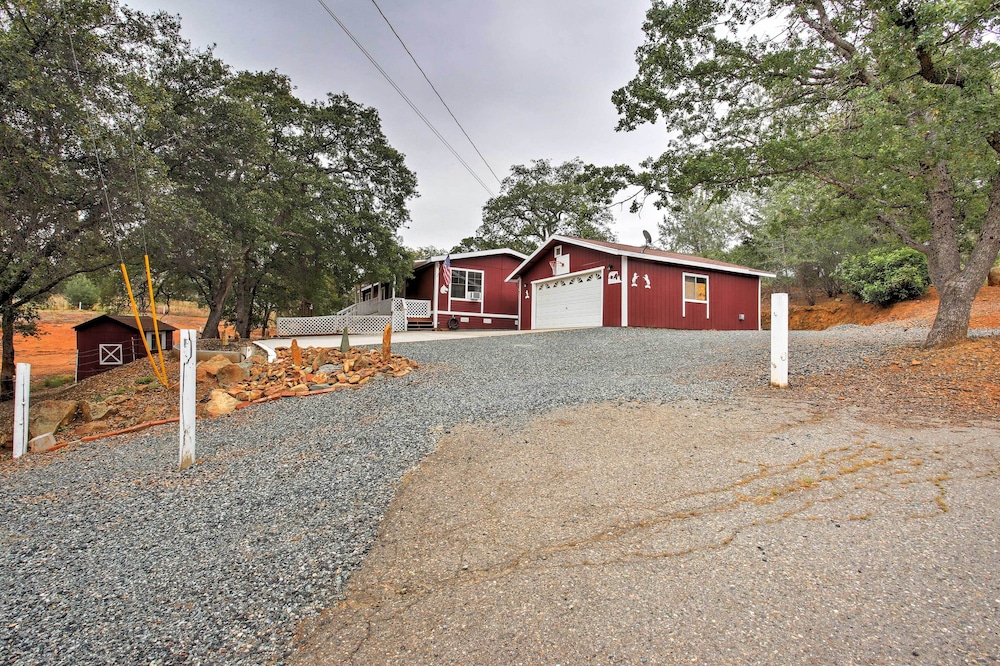 Peaceful 'serenity Ranch' - Day Trip to Yosemite!