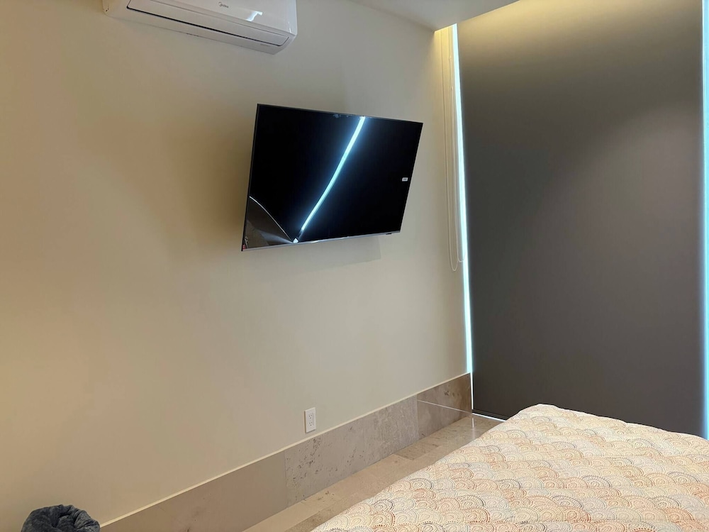 Cozy 1B & 1B Apartment Puerto Morelos With Private Beach