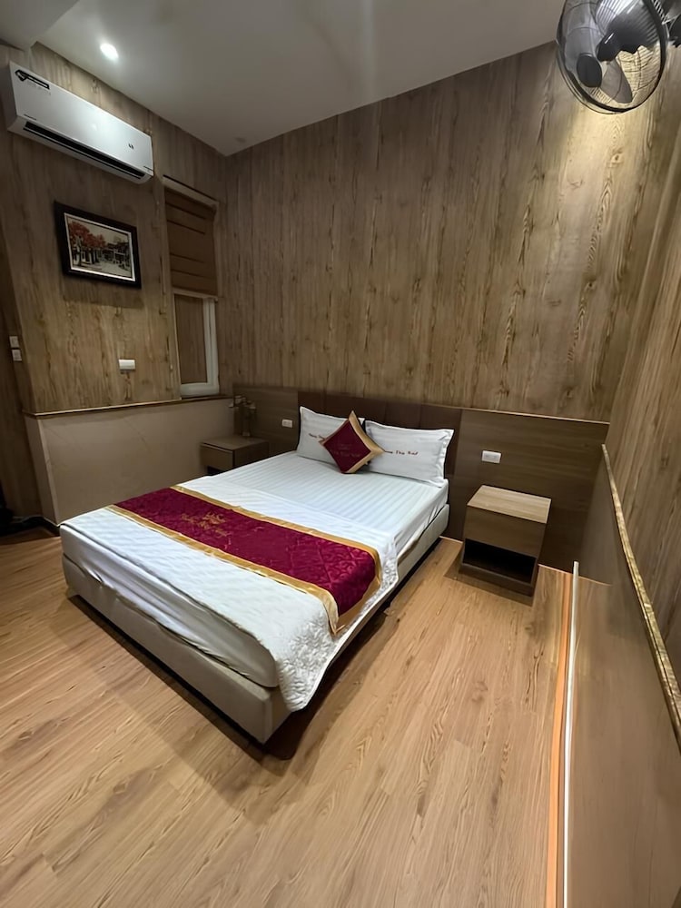 Phuong Dong Hostel 1 HN - by BAY LUXURY
