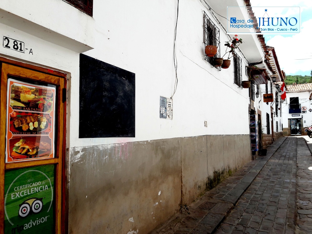 Casa Hospedaje Jhuno