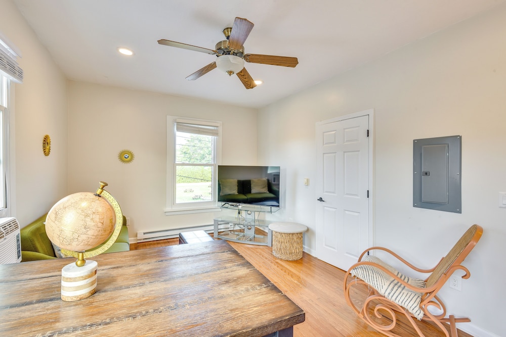 3 Mi to Lake Michigan: Pet-friendly Apt in Sawyer view 4