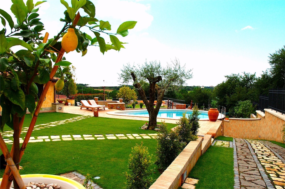 La Valle Dei Casali B&B