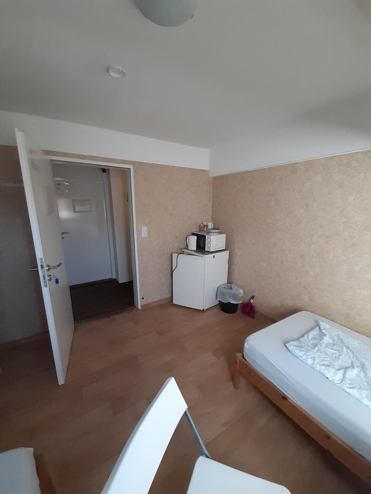 2-Rent Group Hostel Rooms&Apartments EVE168
