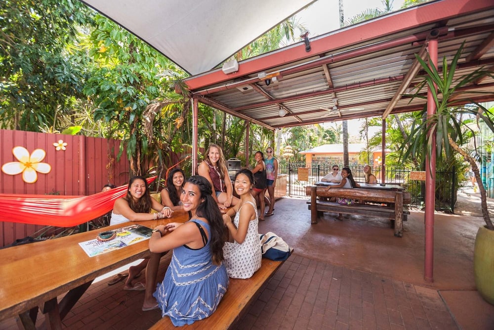 Travellers Oasis - Hostel