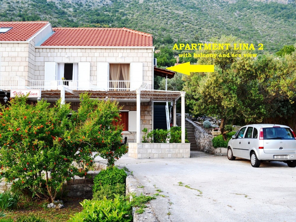Apartments Lina - Three Bedroom Apartment With Two Balconies and Sea View