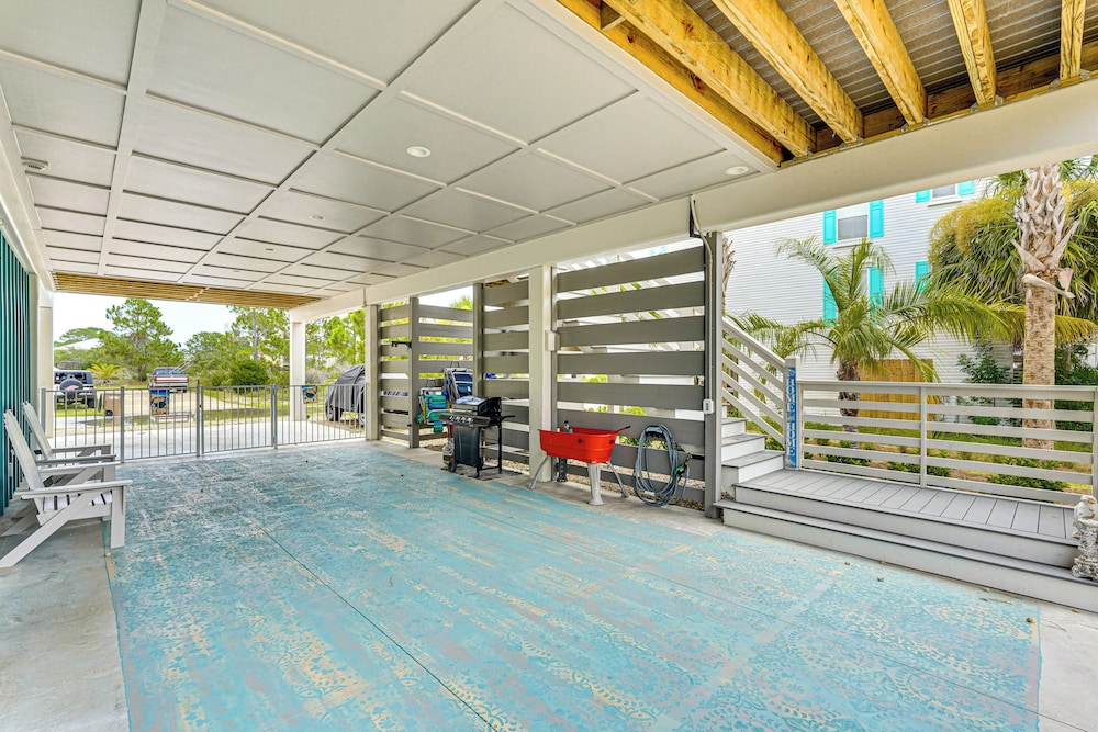 Walk to Beach Access: South Cape San Blas Hideaway