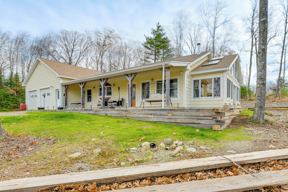 Family-friendly Brooks Gem w/ Spacious Yard!