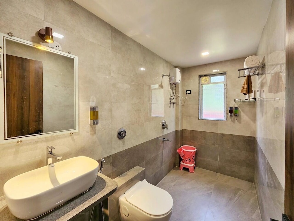 Dwell Apartment